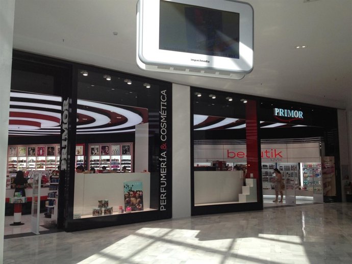 Imagen de la tienda de Primor en el Centro Comercial Los Arcos.
