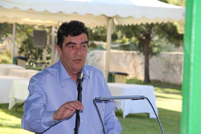 Emilio Calatayud juez en una conferencia 