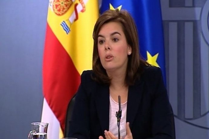 Santamaría sale en defensa de Rajoy