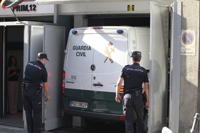 Bárcenas llega a la Audiencia Nacional en furgón