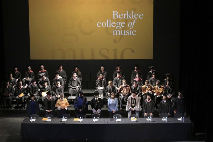 Acto de graduación de la primera promoción del campus Berklee Valencia