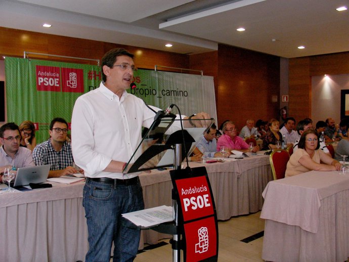 El secretario provincial del PSOE de Almería, José Luis Sánchez Teruel