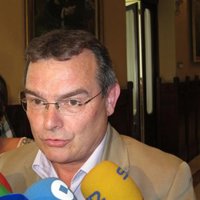 El TSJA decide continuar con el procedimiento por prevariacación contra el diputado de IU, Ángel González