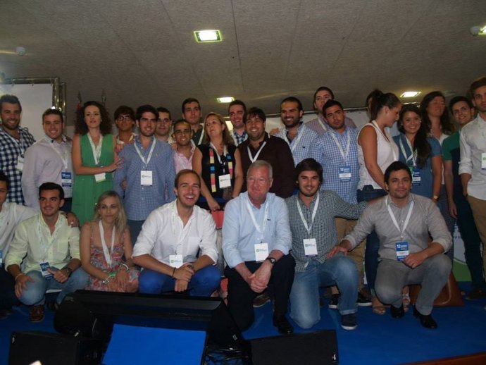 Martínez y García Ibarra, primero y segundo por la izquierda, respectivamente