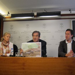 Coto, Cascos y Longo en la Junta General
