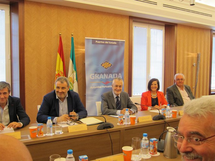 El presidente de la Junta, José Antonio Griñán, en Motril