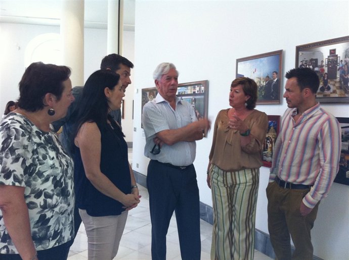 Mario Vargas Llosa con alcaldesa Cartagena