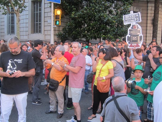 Manifestación ante delegación del Gobierno por caso Bárcenas