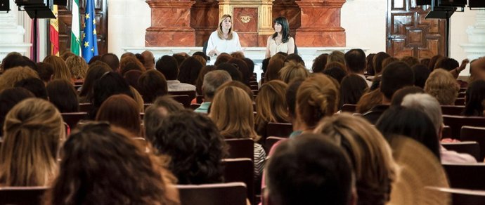 Susana Díaz y Micaela Navarro en un encuentro de mujeres en Jaén
