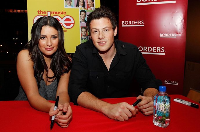 Cory Monteith y Lea Michele en un evento Glee