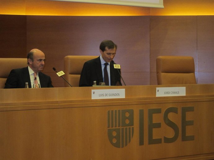 El ministro de Economía y Competitividad, Luis de Guindos, en Iese