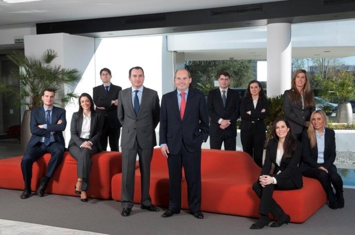 Equipo del bufete Luis Romero y Abogados