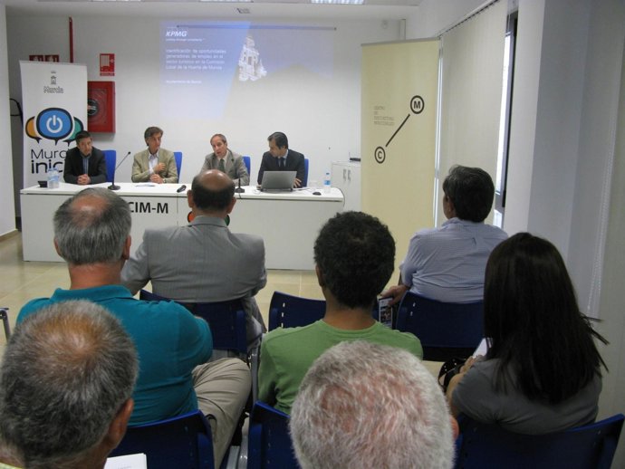 Presentación del estudio sobre 'Oportunidades de Empleo en la Huerta de Murcia' 