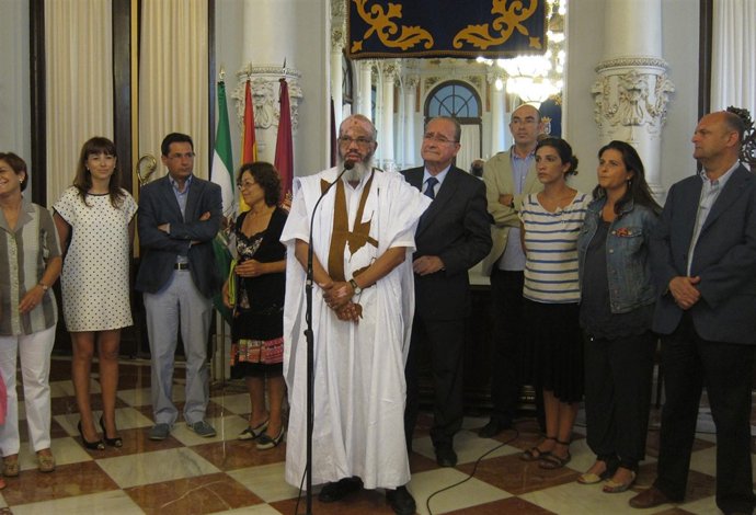 De la Torre y el representante de la Delegación Saharaui para Andalucia
