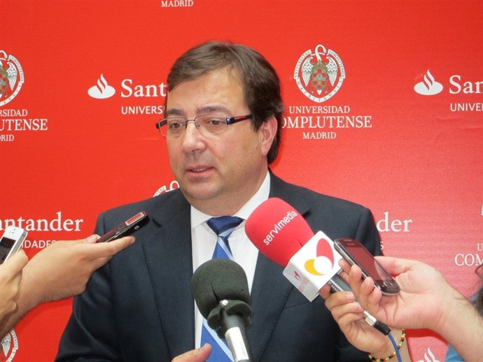 Fernández Vara en los cursos de El Escorial