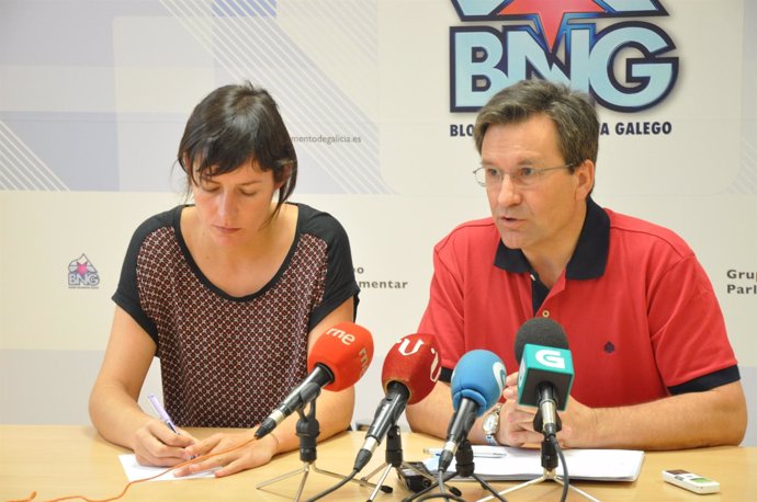 Vence en rueda de prensa junto a Ana Pontón