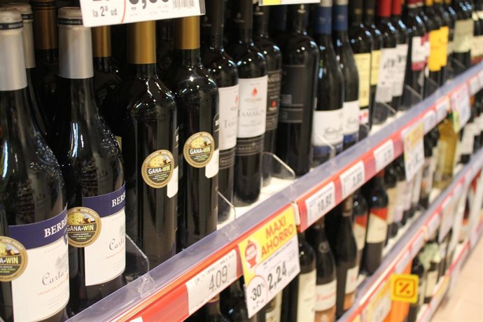 VINO, BOTELLAS ALCOHOL, SUPERMERCADO