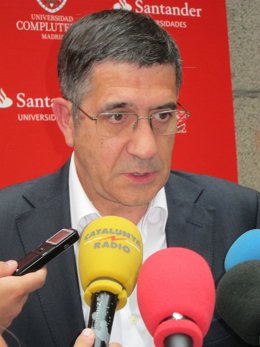 Patxi López en cursos verano de El Escorial