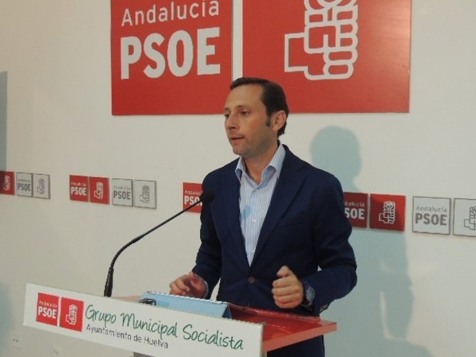 El concejal del grupo municipal socialista de Huelva Alejandro Márquez.