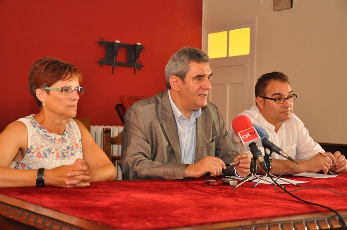 Rueda de prensa de Villarrubia en Villalón de Campos (Valladolid)