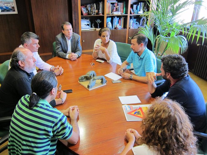 Reunión de sindicatos del naval con el alcalde de Vigo.