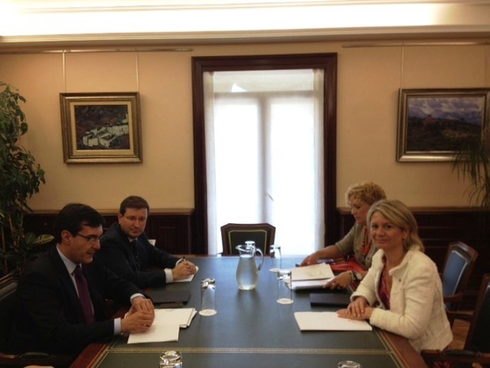 Nuria Riera reunión en Madrid