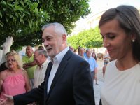 Griñán afirma que el presidente del Tribunal Constitucional "debió decir" que era militante del PP