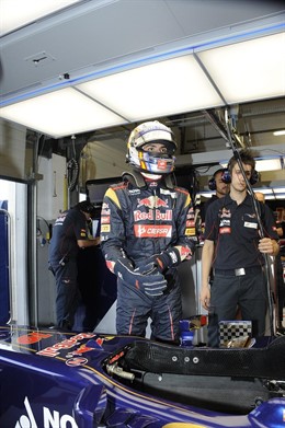 Carlos Sainz Jr debuta al mando de un F-1