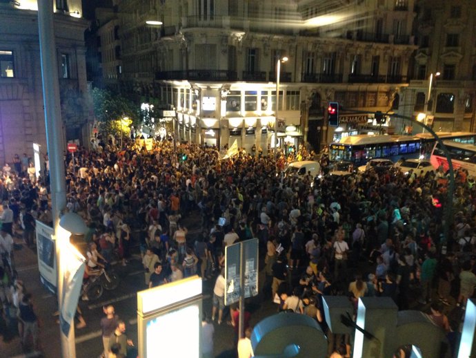 Más de un millar de personas piden la dimisión de Rajoy en Madrid