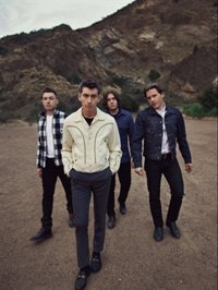 Arctic Monkeys publican '2013', su nueva canción