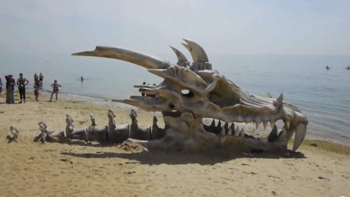 Cráneo de dragón para promocionar Juego de Tronos