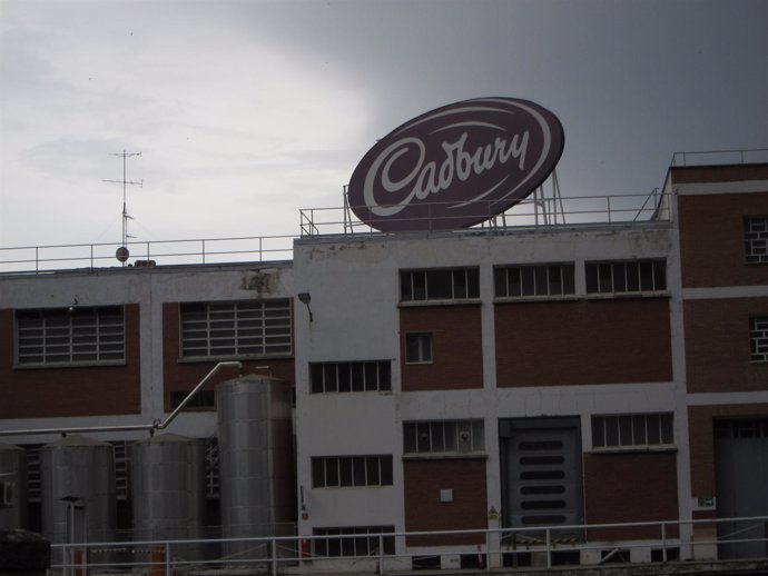 La fábrica de caramelos y barritas de chocolate, Mondelez International.