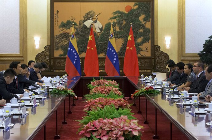 Vicepresidente de Venezuela Jorge Arreaza con presidente de China Xi Jinping