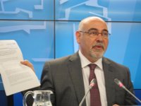 Pastor espera que no sea cierta la financiación irregular del PP vasco porque mancharía su "magnífica actuación"