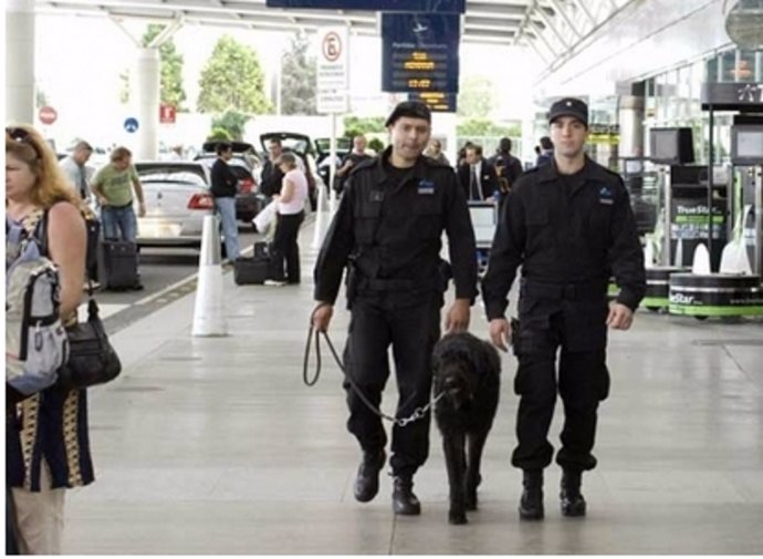 Policía Seguridad Aeroportuaria en Argentina