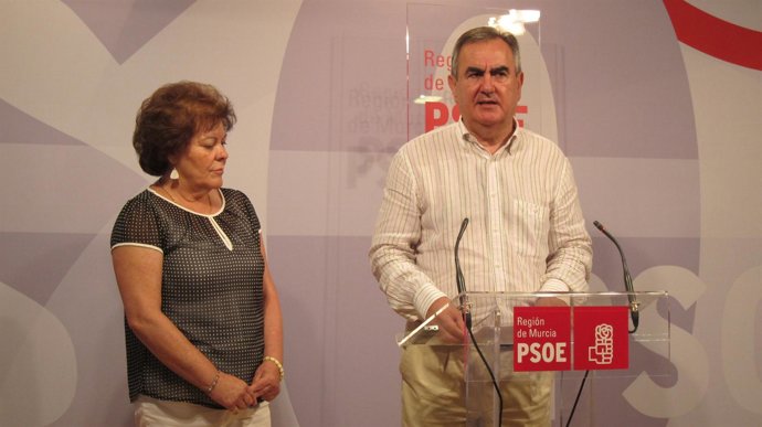 Tovar junto a Rosique