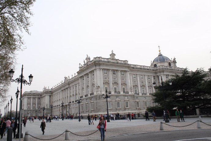 Palacio Real de Madrid y plaza de Oriente