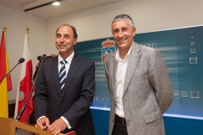 El presidente de Cantabria y Quique Setién en rueda de prensa