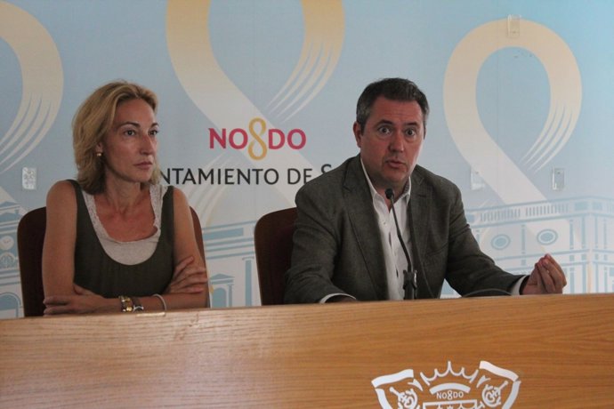 López y Espadas durante la rueda de prensa