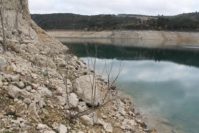 EMBALSE DE ENTREPEÑAS, AGUA, SEQUÍA, EMBALSES, BUENDÍA