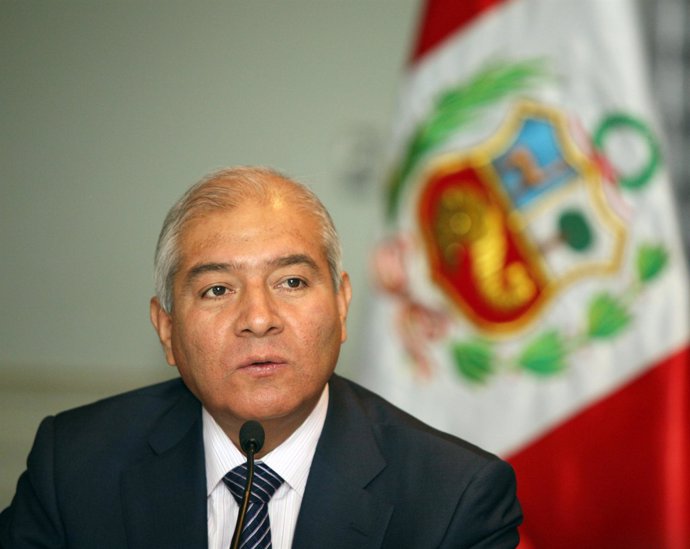 El ministro del Interior de Perú, Wilfredo Pedraza