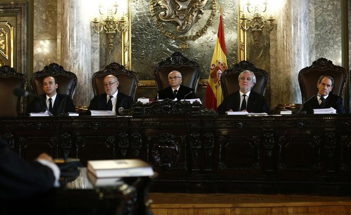 Vista del Supremo con el abogado de Matas