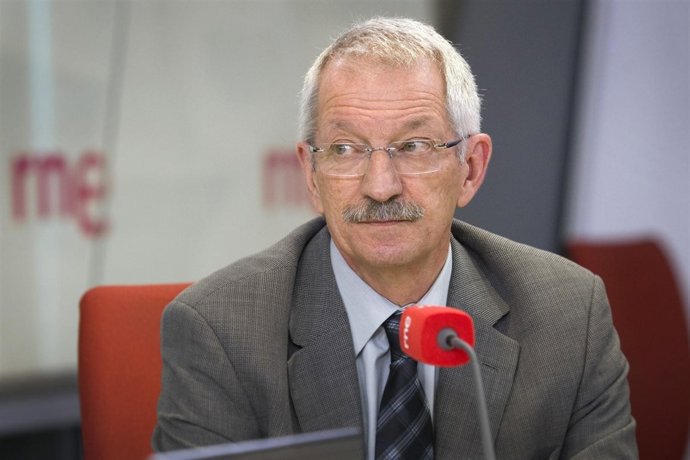 Alejandro Tiana