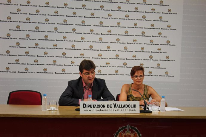 Zancada durante la rueda de prensa