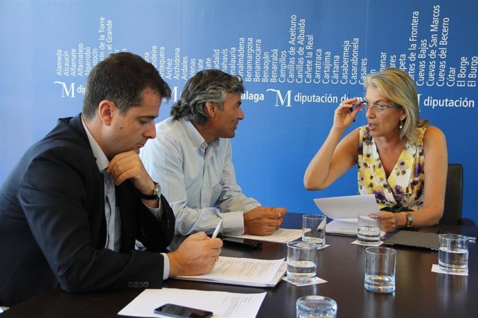 Los diputados provinciales Conde, Mena y Caracuel