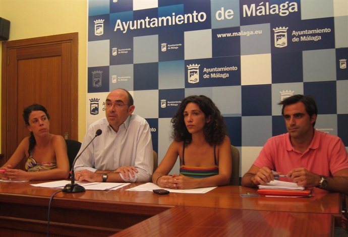 Los concejales de IU Ana García Sempere, Eduardo Zorrilla y Antonia Morilla