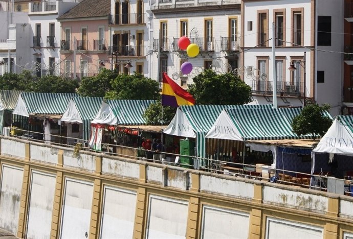 Caseta de IU en la Velá de Triana
