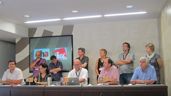 Reunión de CHA e IU con colectivos en contra del fracking