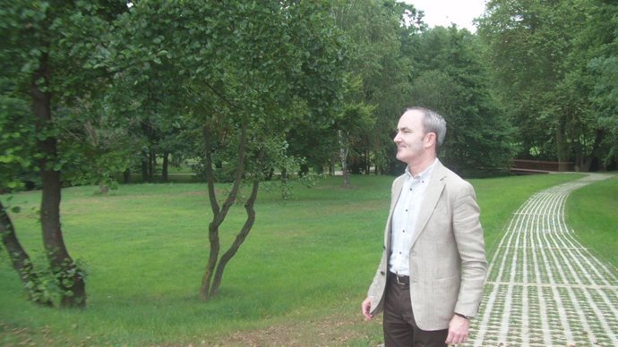 El alcalde, Alfonso García, en Tellaetxe