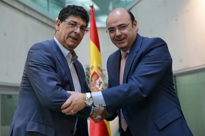 Junta y Diputación de Granada firman el convenio del PFEA